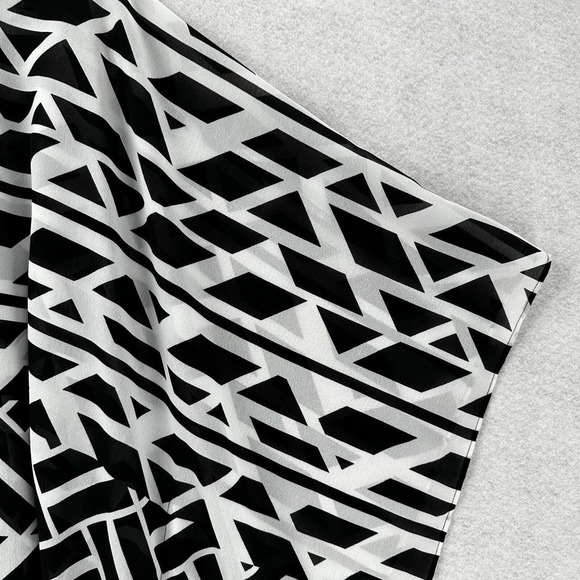 Catherines Plus Poncho Top Shirt Womens 0X/1X Blouse Short Sleeve Boho - Picture 4 of 15